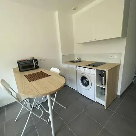 Meuble Kenaya 29m2. Apartament Saint-Étienne-du-Rouvray